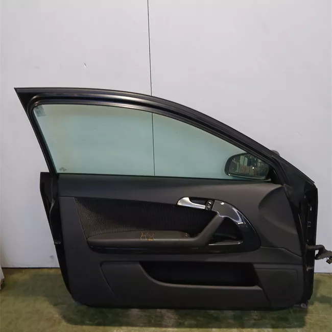 Porta anteriore sinistra