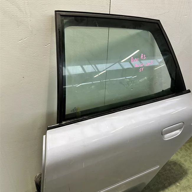 Porta posteriore sinistra