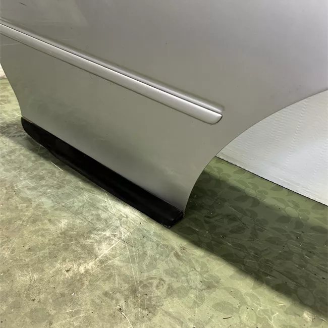 Porta posteriore sinistra