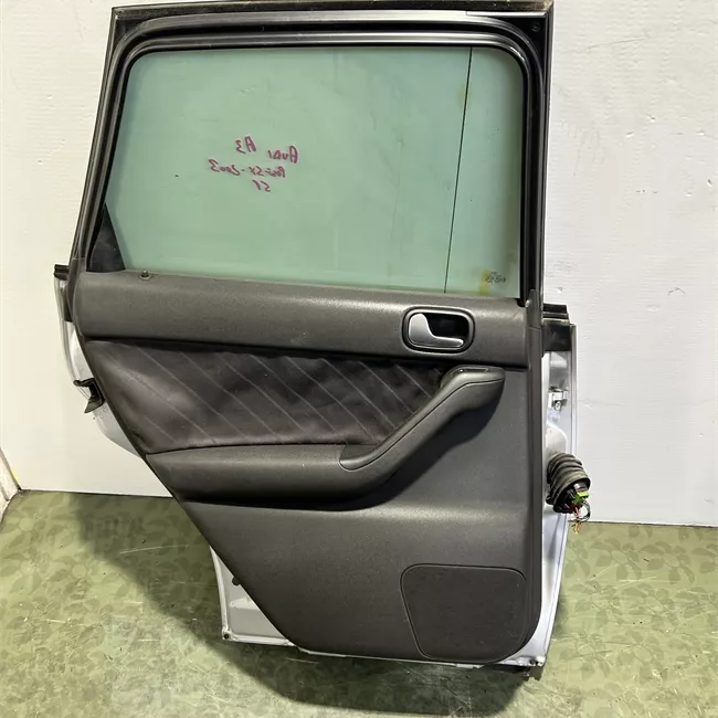 Porta posteriore sinistra