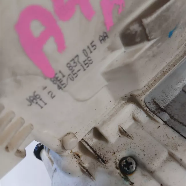 Serratura porta anteriore sinistra