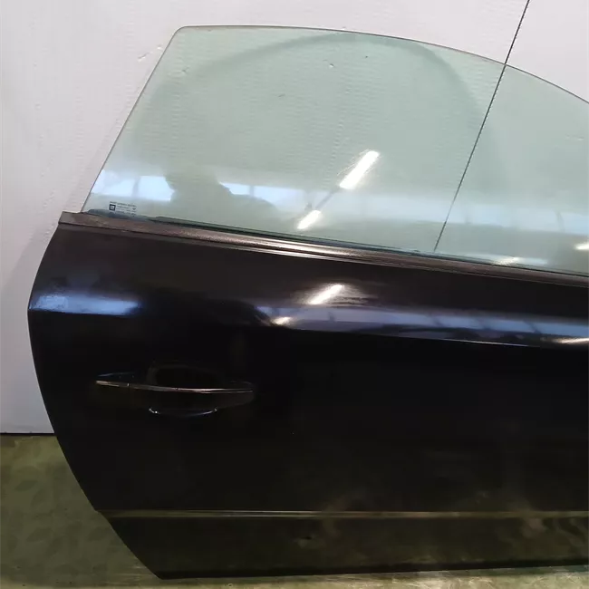 Porta anteriore destra Distanza cerniere 325mm