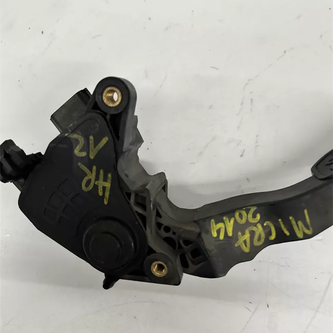 Pedale acceleratore Allestimento Upper