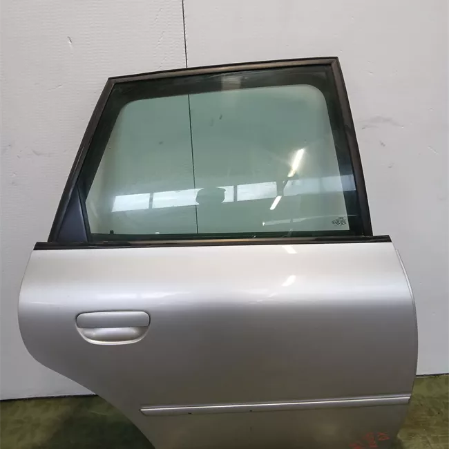 Porta posteriore destra