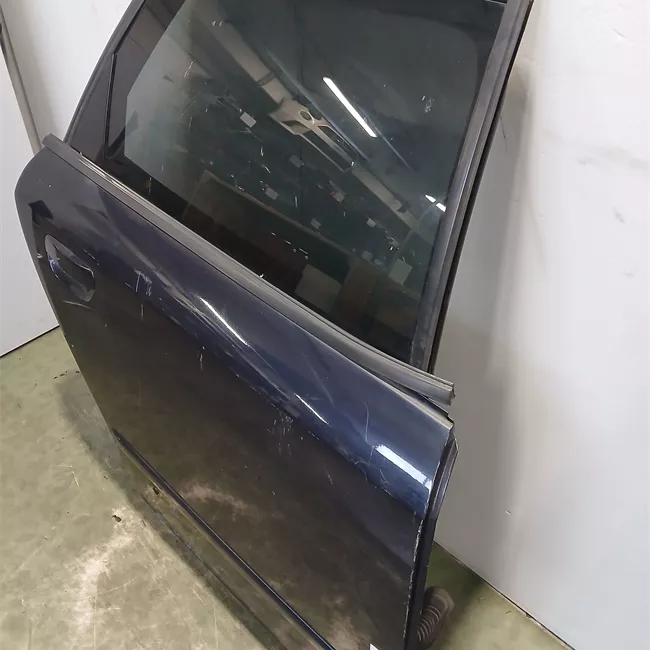 Porta posteriore destra