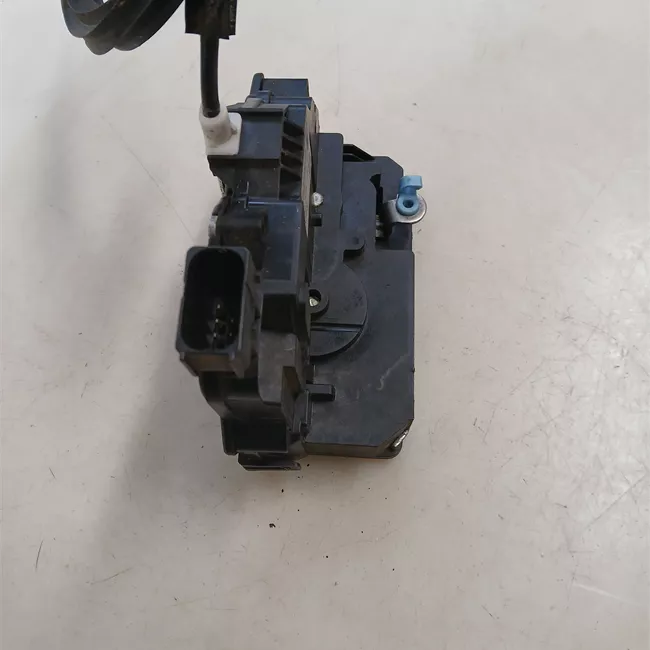 Serratura chiusura centralizzata porta anteriore destra