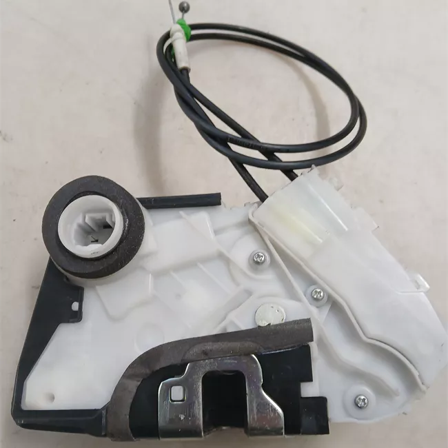 Serratura porta anteriore sinistra