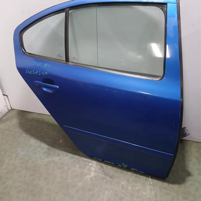 Porta posteriore destra