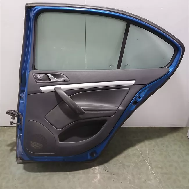 Porta posteriore destra