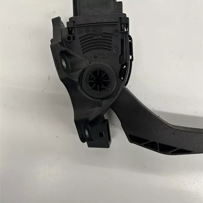 Pedale acceleratore atm