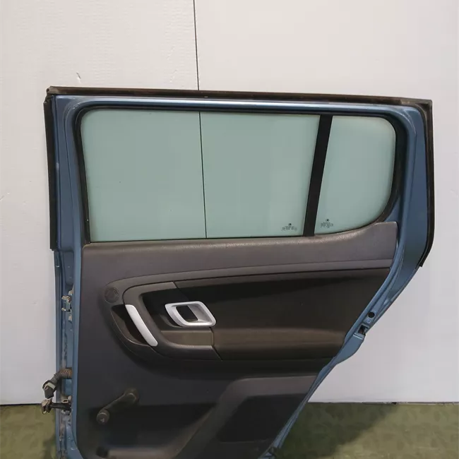 Porta posteriore destra