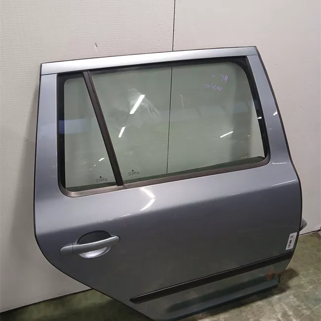 Porta posteriore destra