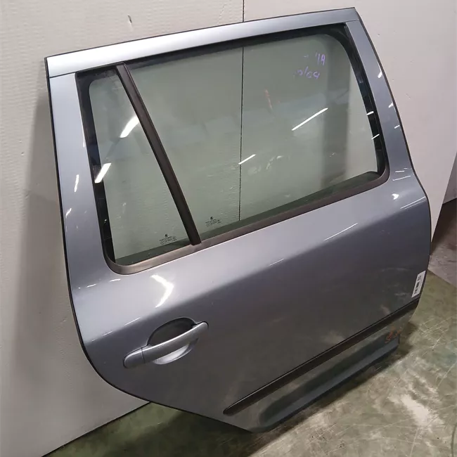 Porta posteriore destra