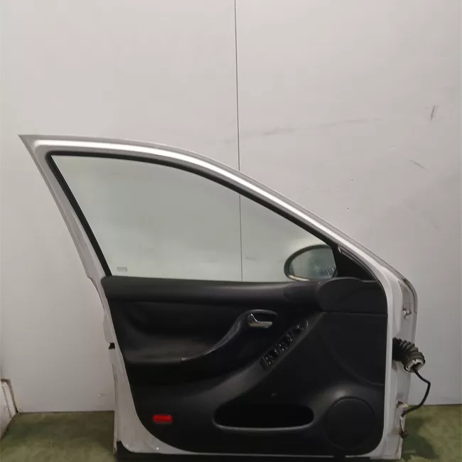 Porta anteriore sinistra