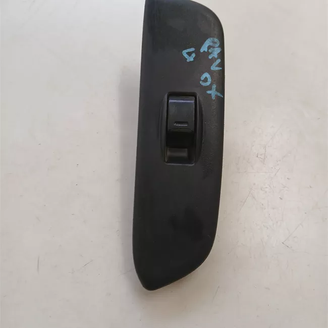 Interruttore alzacristalli porta anteriore