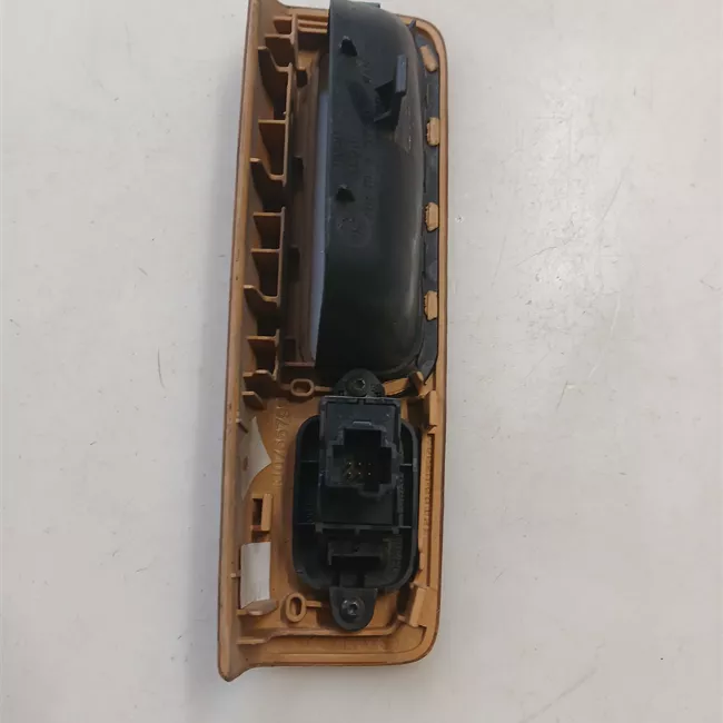 Interruttore alzacristalli porta posteriore destro