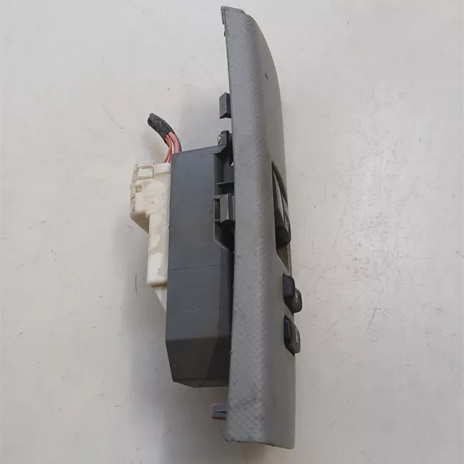 Interruttore alzacristalli porta anteriore