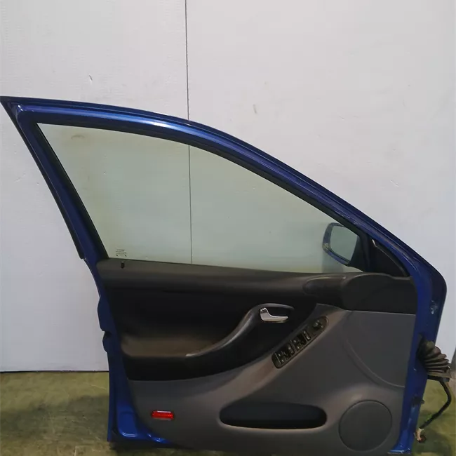 Porta anteriore sinistra