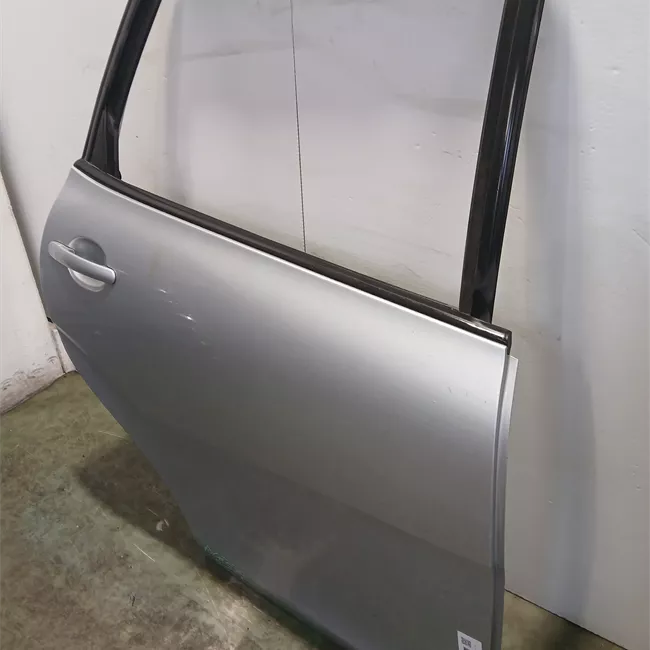 Porta posteriore destra