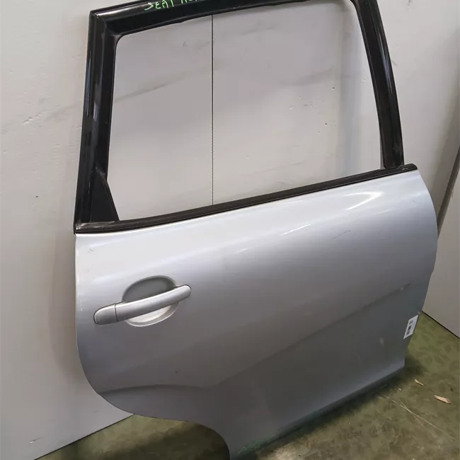 Porta posteriore destra