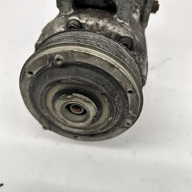 Compressore aria condizionata rotazionale