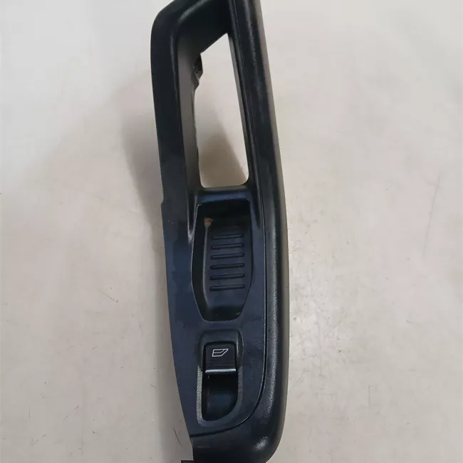 Interruttore alzacristalli porta anteriore