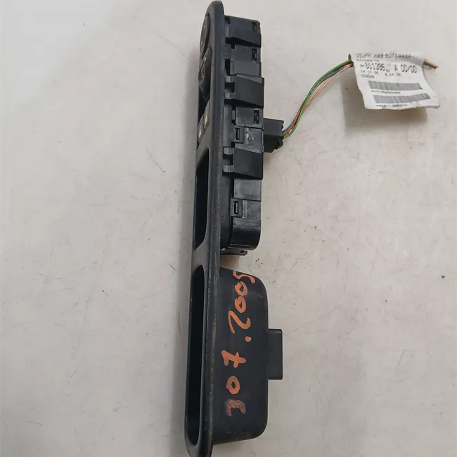 Interruttore alzacristalli porta anteriore