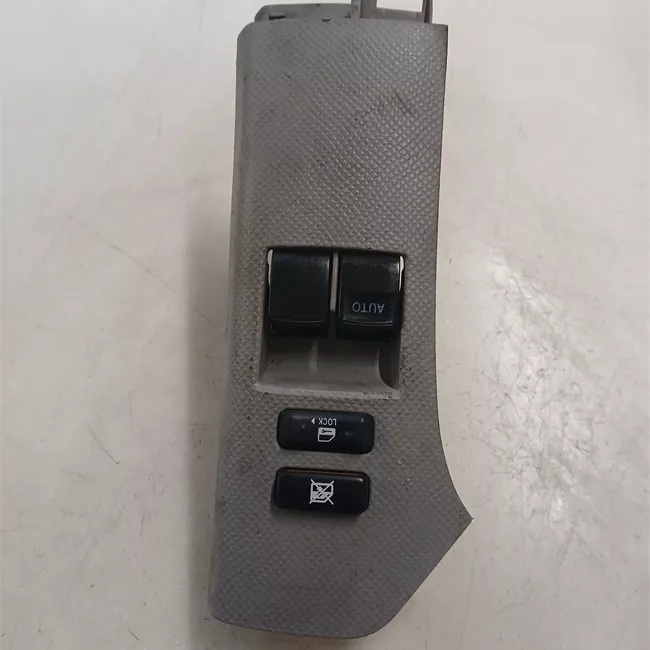 Interruttore alzacristalli porta anteriore