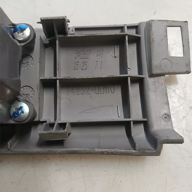 Interruttore alzacristalli porta anteriore