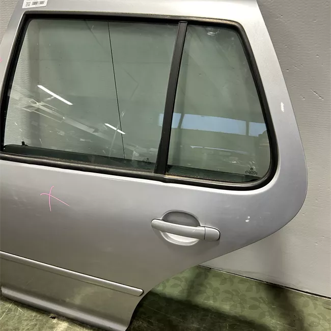 Porta posteriore sinistra