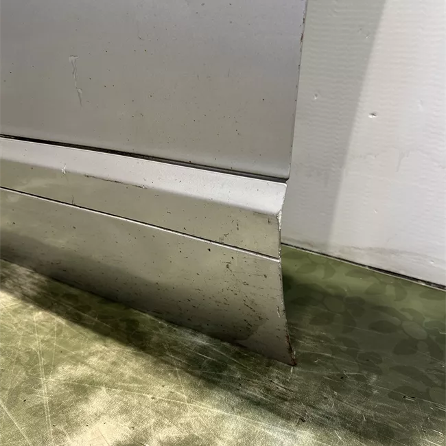 Porta anteriore sinistra