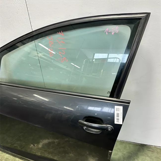 Porta anteriore sinistra