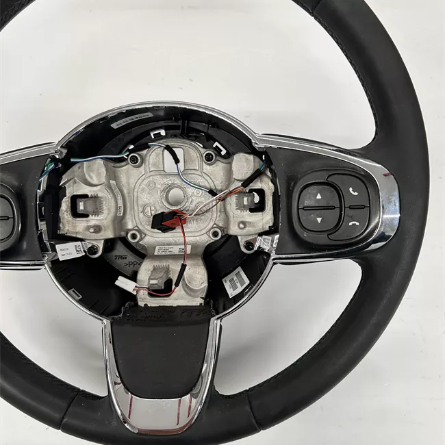 Volante allestimento Pop nero