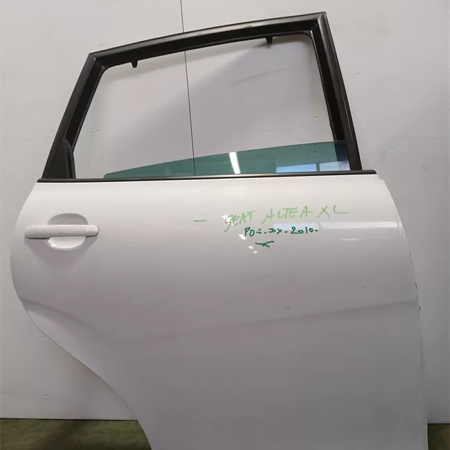 Porta posteriore destra