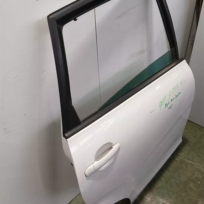 Porta posteriore destra