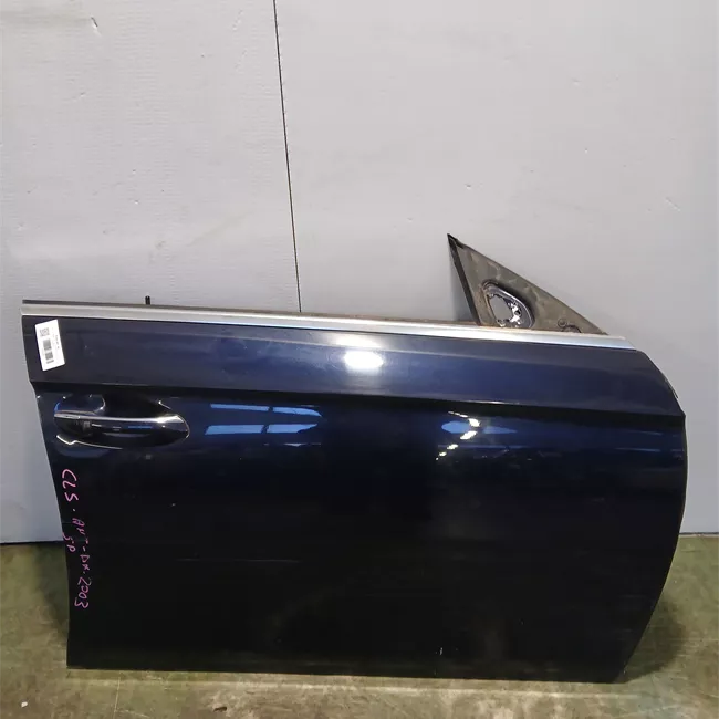 Porta anteriore destra