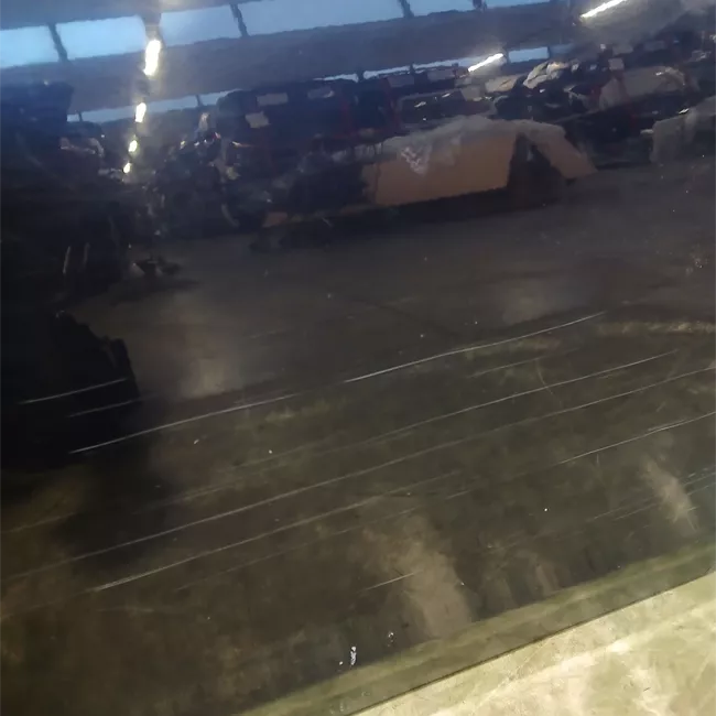 Porta anteriore destra