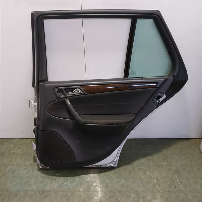 Porta posteriore destra