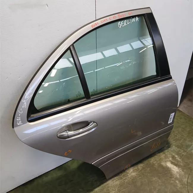 Porta posteriore destra