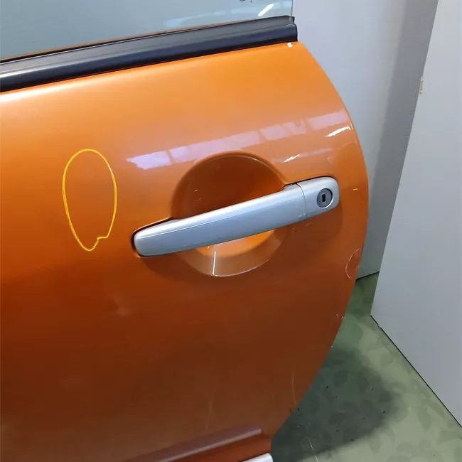 Porta anteriore sinistra