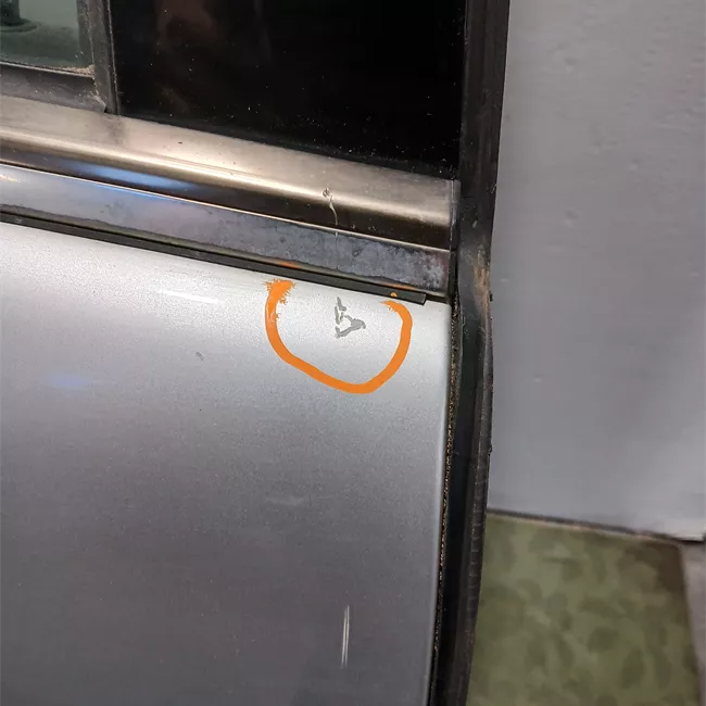 Porta posteriore destra