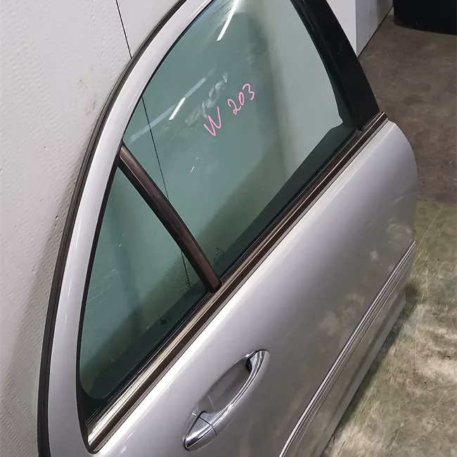 Porta posteriore destra