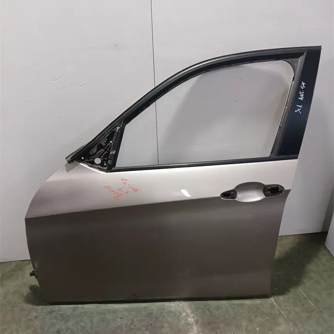 Porta anteriore sinistra