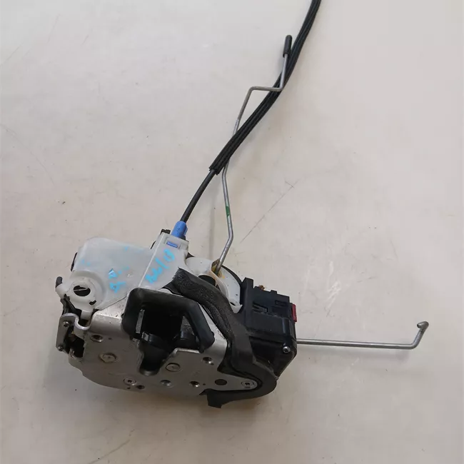 Serratura porta anteriore sinistra