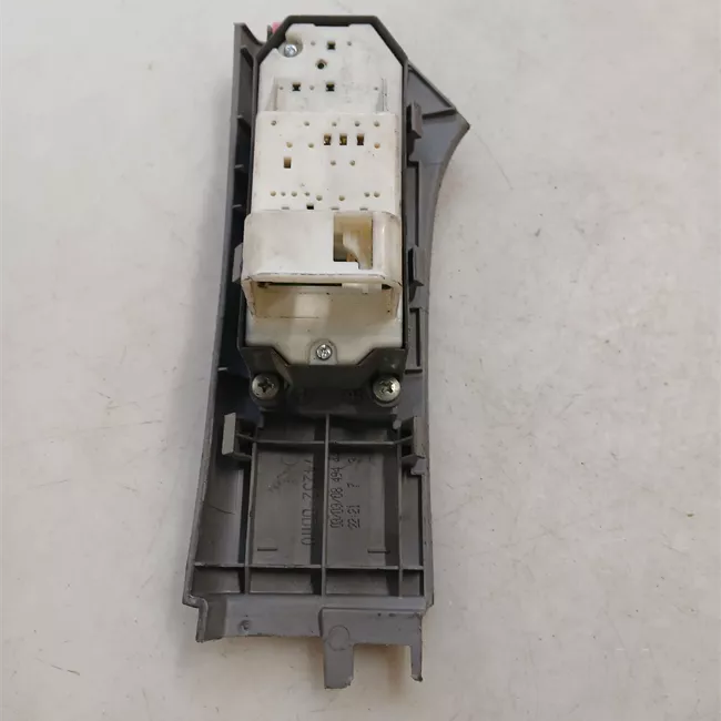 Interruttore alzacristalli porta anteriore