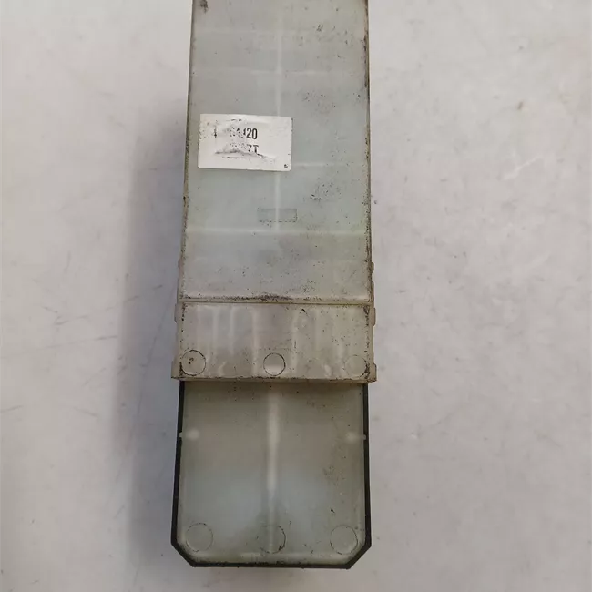 Interruttore alzacristalli porta anteriore