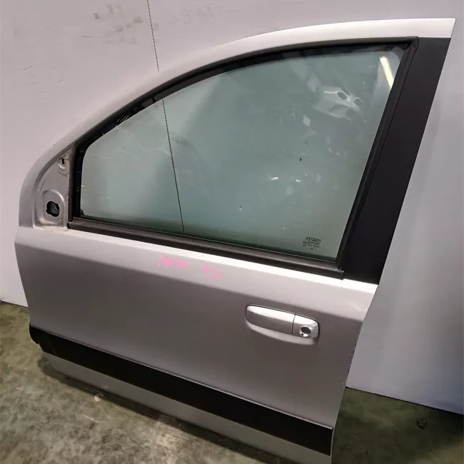 Porta anteriore sinistra