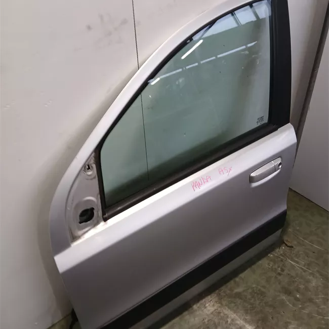 Porta anteriore sinistra