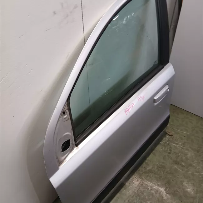 Porta anteriore sinistra