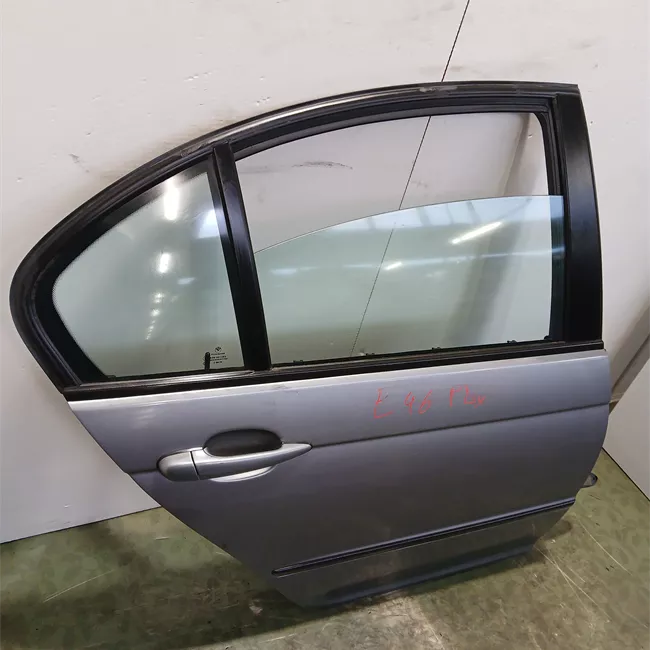 Porta posteriore destra